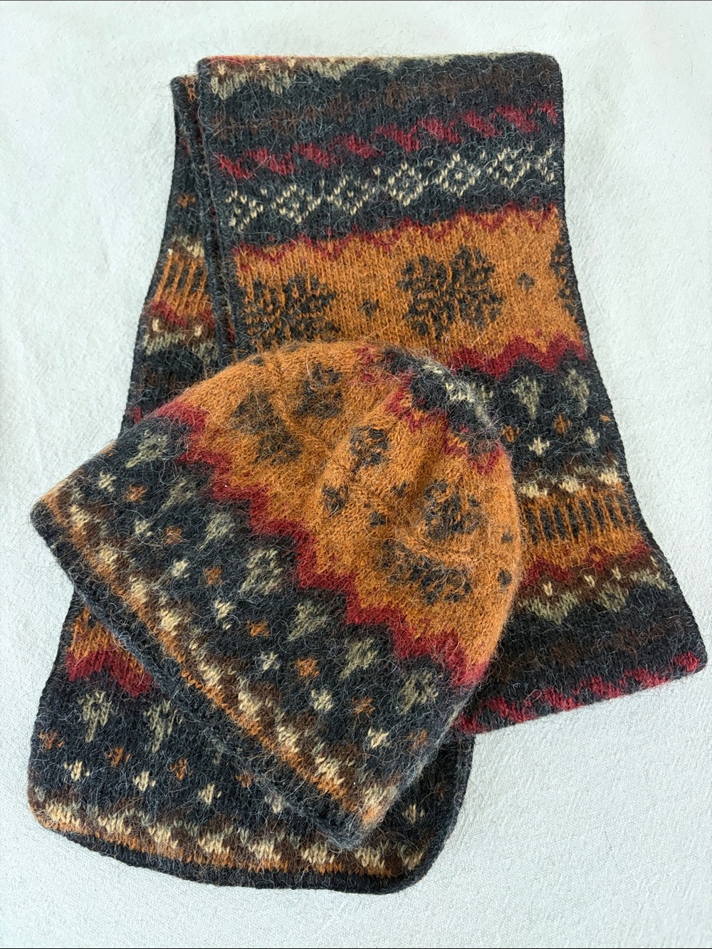Freyja Icelandic Wool Beanie Cap and Scarf Unisex